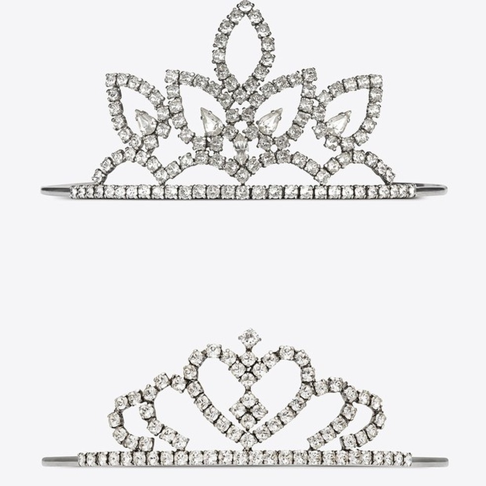 Tiaras de princesa da Saint Laurent chegam às lojas Moda Vogue