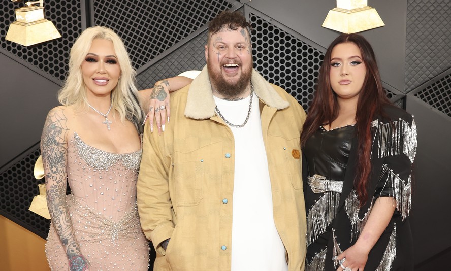 Bunnie XO, Jelly Roll e Bailee Ann no Grammy Awards 2024