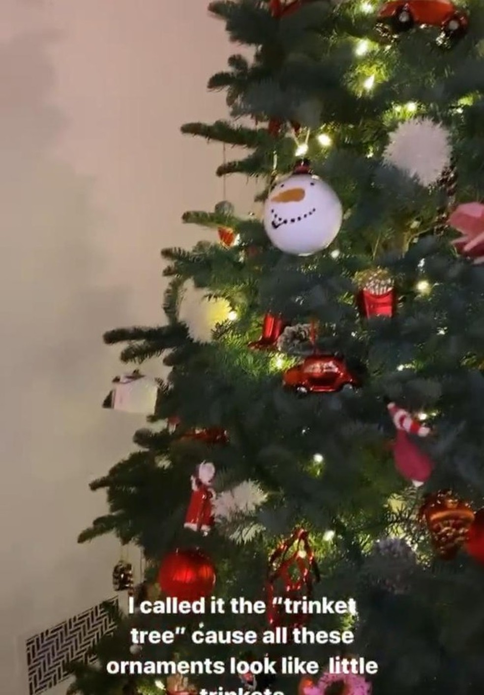 Hailey Baldwin mostra e celebra decoração divertida da sua primeira