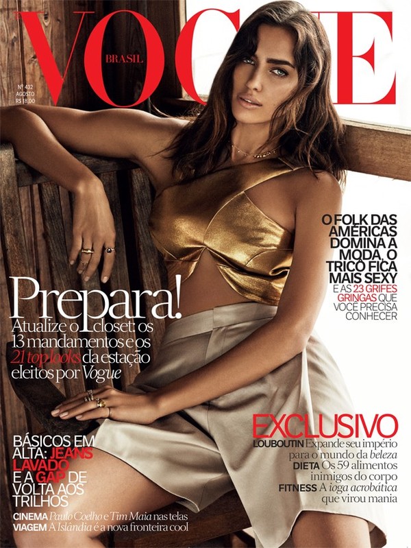 Irina Shayk é nossa: top russa posa para edição de agosto da Vogue
