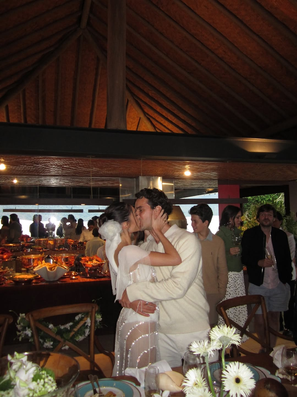 elisa-zarzur-e-alexandre-negr-o-realizam-noivado-em-paraty-no-rio-de