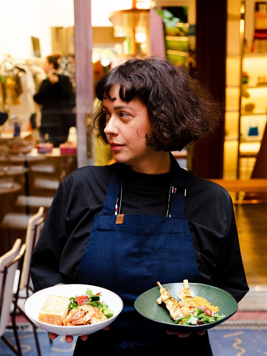 Irina Cordeiro leva aos Jardins suas raízes e a riqueza dos sabores do mar