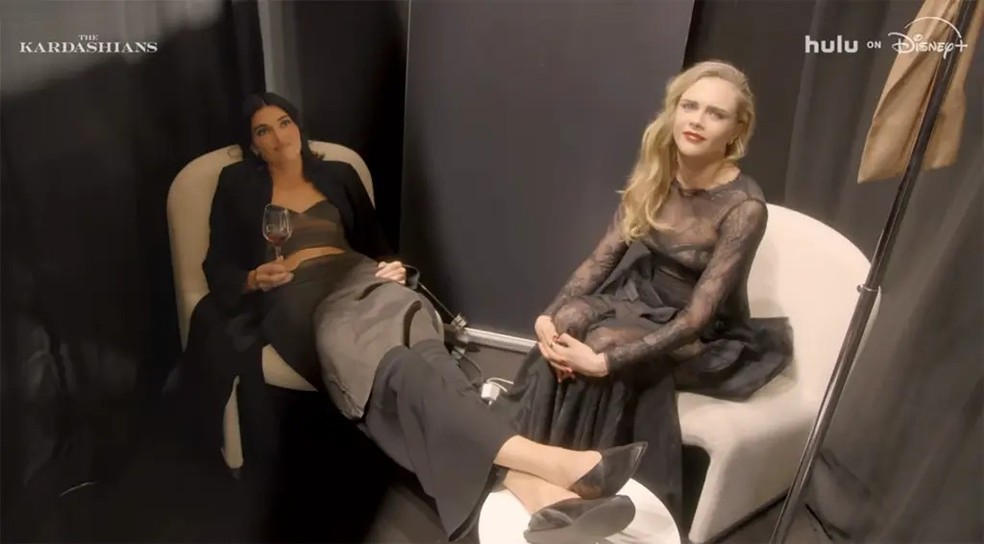 Cara Delevingne e Kendall Jenner — Foto: Hulu