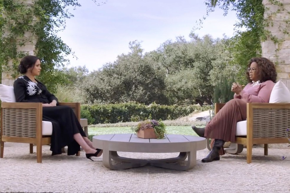 Oprah Winfrey entrevista Meghan Markle e Harry (Foto: Reprodução/Instagram) — Foto: Vogue