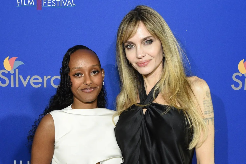Angelina Jolie e sua filha Zahara — Foto: GettyImages