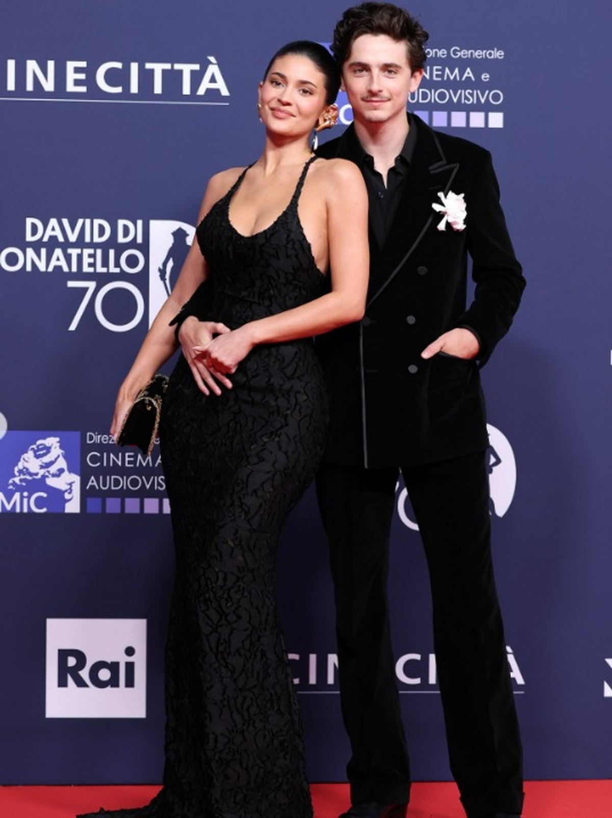 Kylie Jenner e Timothée Chalamet Irradiam Romance no Tapete Vermelho dos David di Donatello
