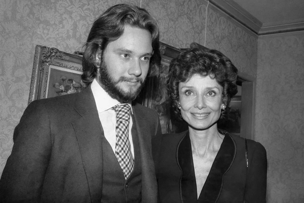Sean Ferrer Hepburn e Audrey Hepburn em 1979 — Foto: GettyImages