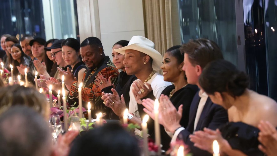 Pharrell Williams comemora a estreia da coleção Tiffany Titan by Pharrell Williams na Tiffany & Co.
