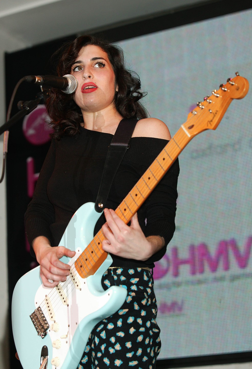 Amy Winehouse em 2004 — Foto: Getty Images