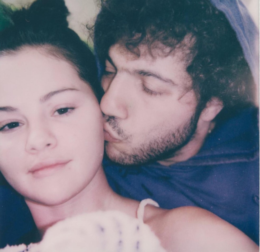 Benny Blanco e Selena Gomez anunciam álbum juntos — Foto: Reprodução/Instagram