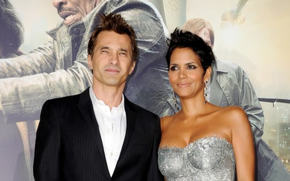 Halle Berry e Olivier Martinez — Foto: Vogue
