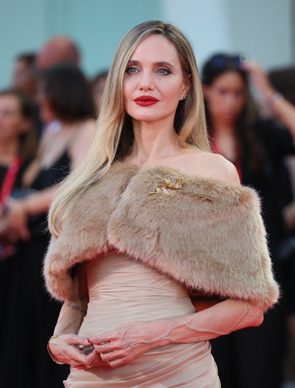 Angelina Jolie na estreia de "Maria" em Veneza — Foto: Getty Images