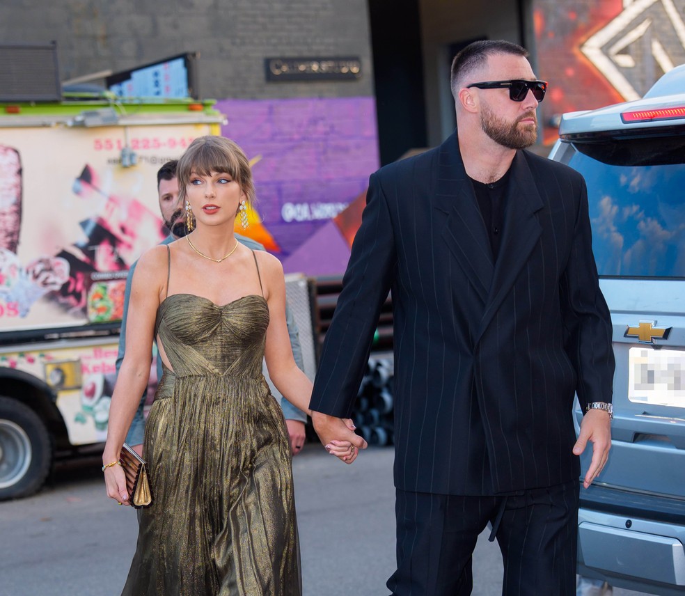 Taylor Swift e Travis Kelce — Foto: Getty Images