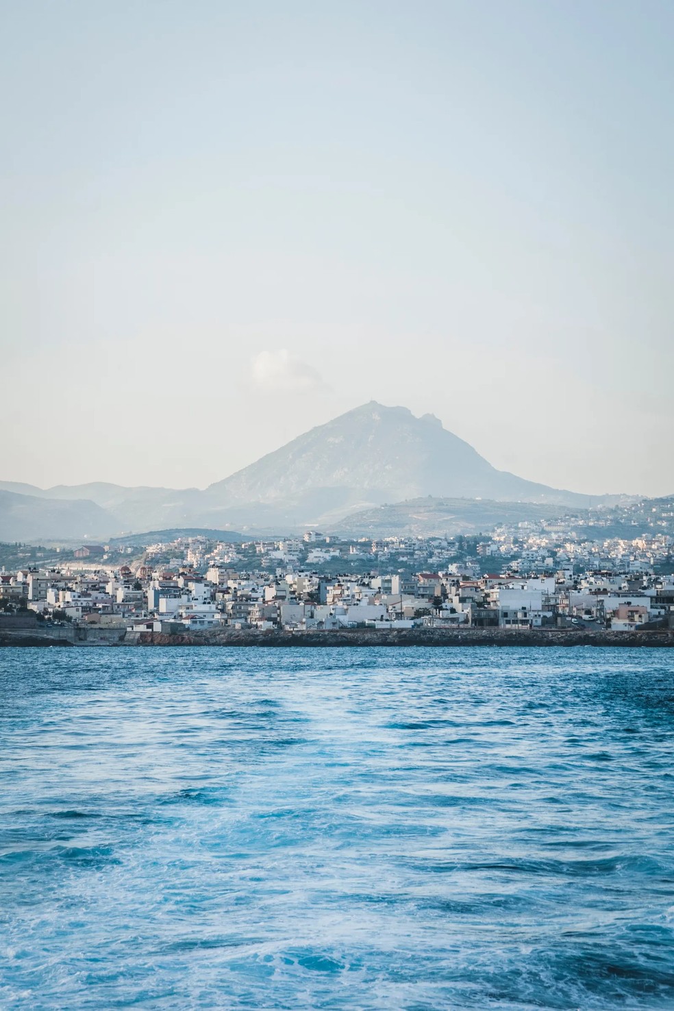 Iráklio é a capital de Creta, localizada no centro geográfico da ilha — Foto: Divulgação