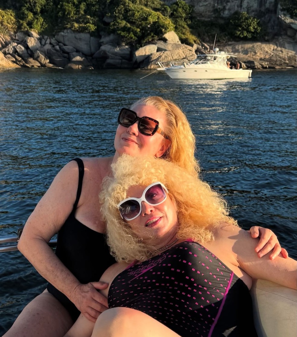 Vera Fischer posa em barco — Foto: Reprodução/Instagram