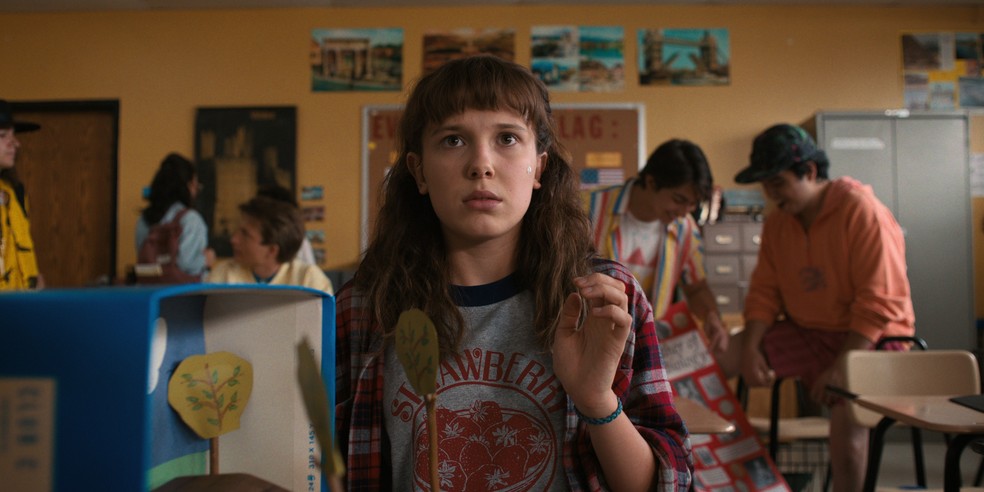 Millie Bobby Brown como Onze em STRANGER THINGS (Foto: Cortesia Netflix) — Foto: Vogue