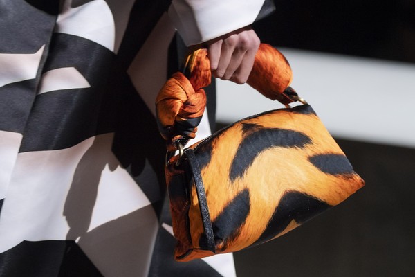 As top bolsas da temporada internacional de ver o 2020 Moda