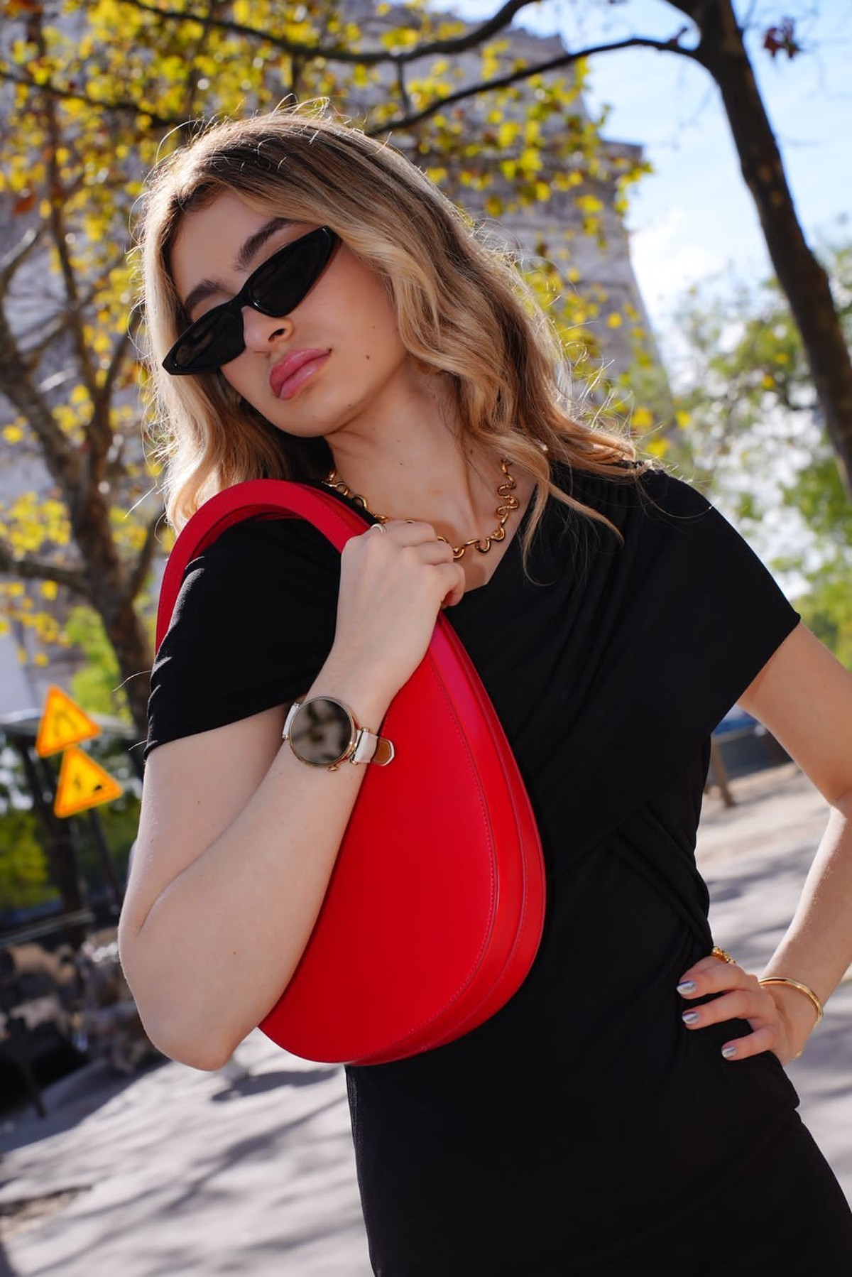 O item de moda indispensável das fashionistas na semana de moda de ...