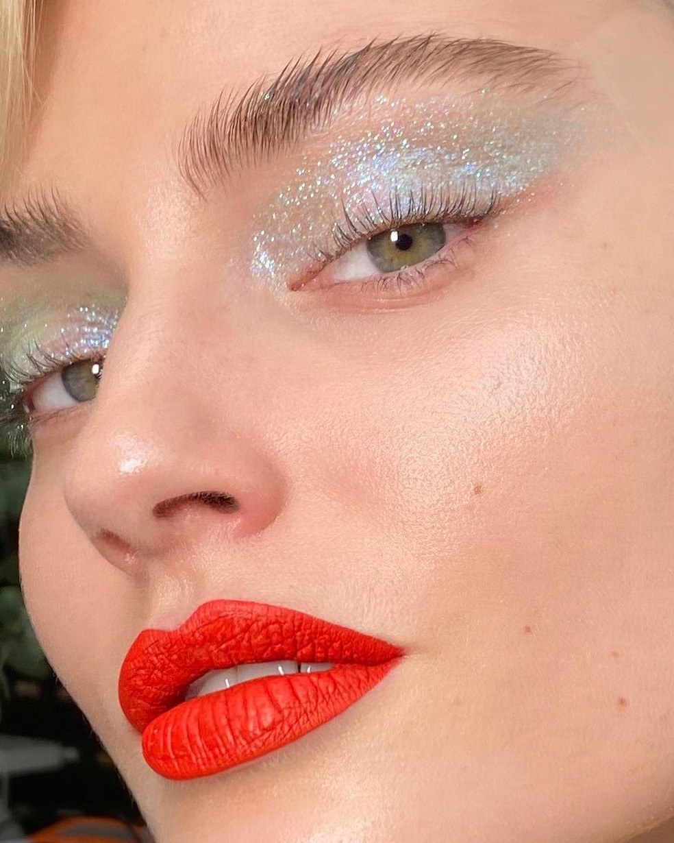 Inspiração de maquiagem para o Carnaval — Foto: Instagram