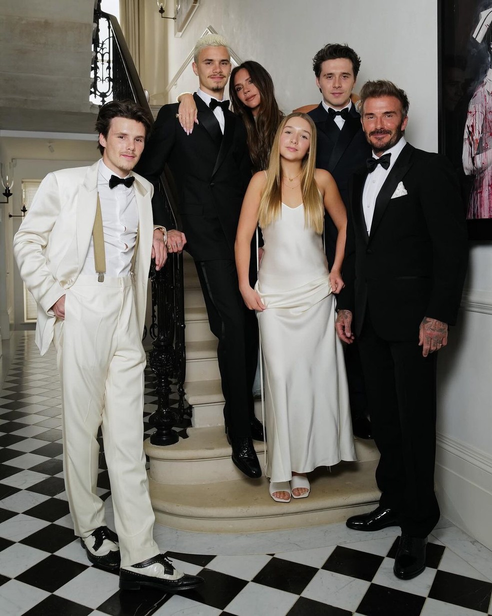Romeo, Cruz, Harper Seven, Victoria, Brooklyn e David — Foto: Instagram