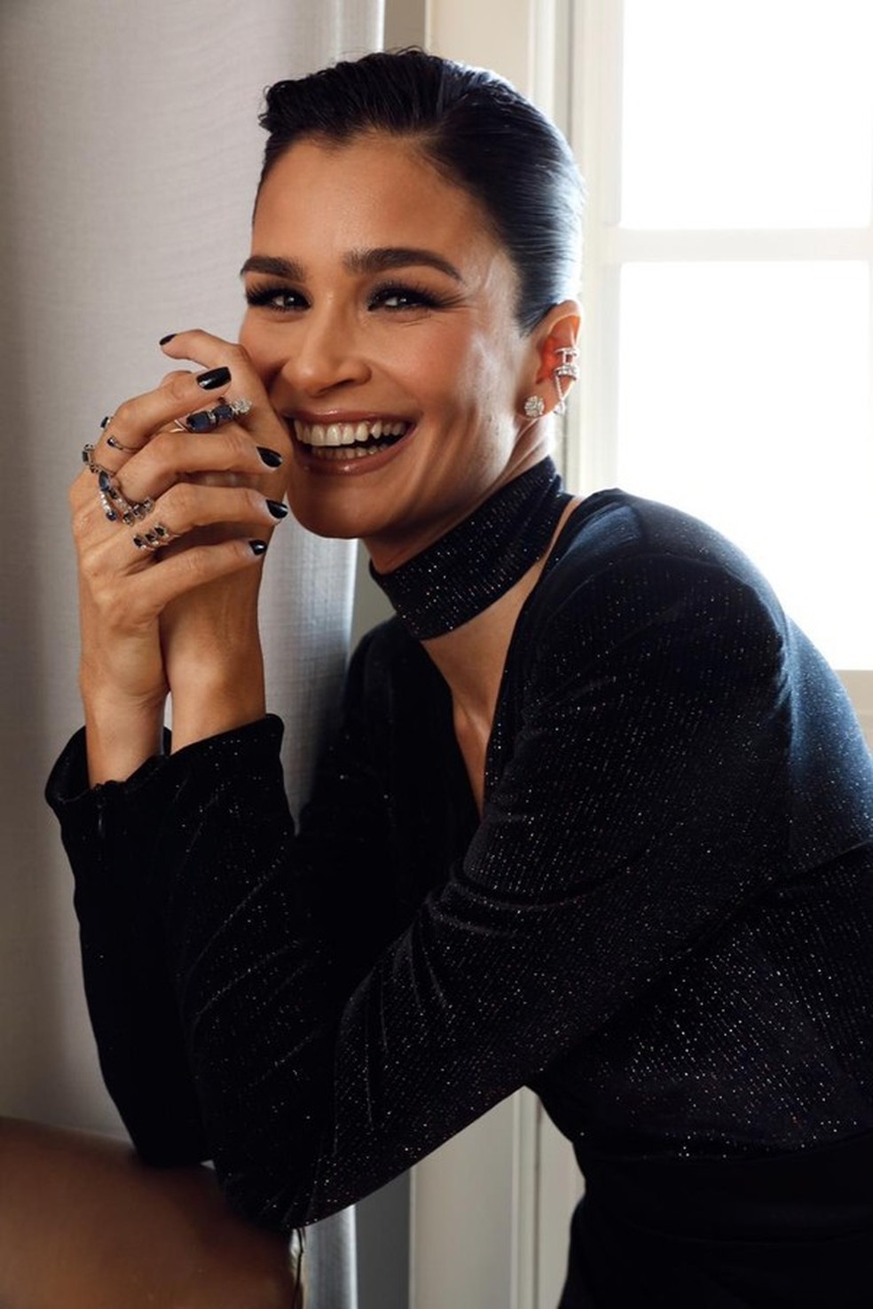 Carol Ribeiro fala sobre aceitação do corpo: “ainda estou no processo”