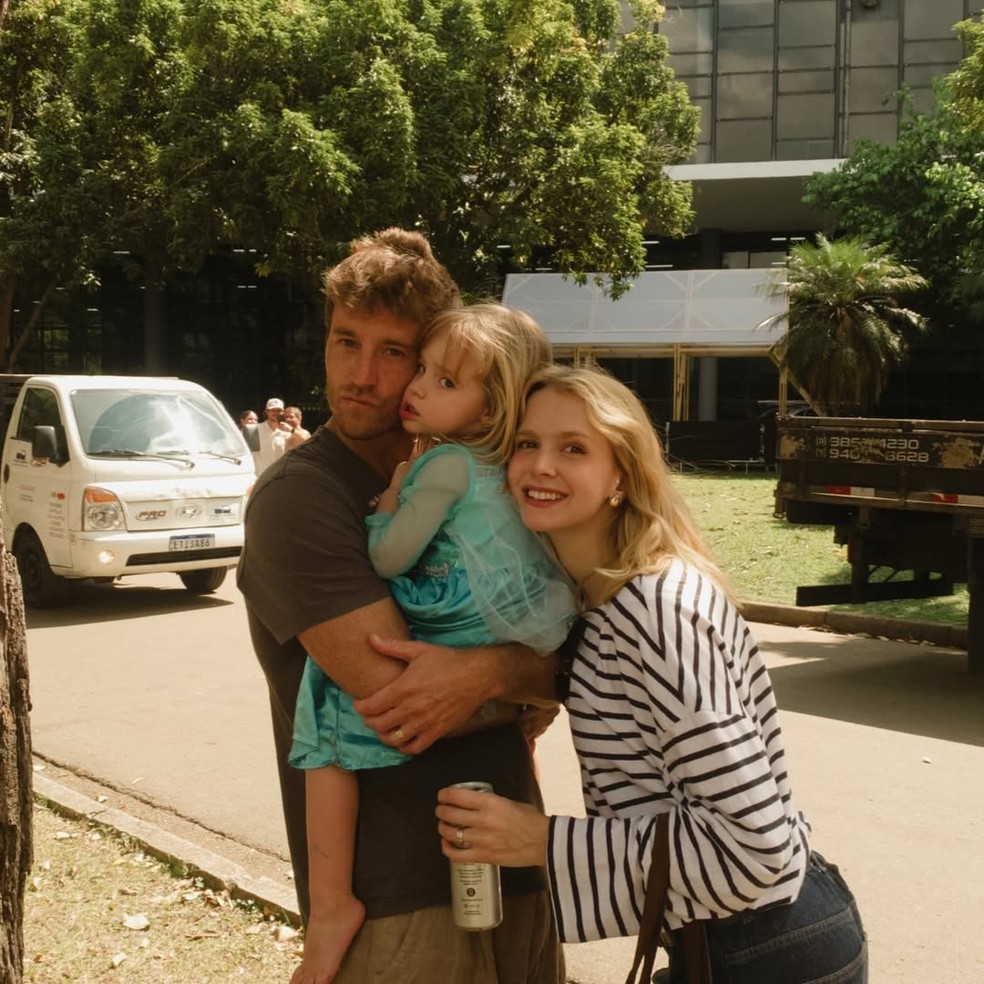 Rodrigo Calazans, Mel e Isa Scherer — Foto: reprodução/instagram