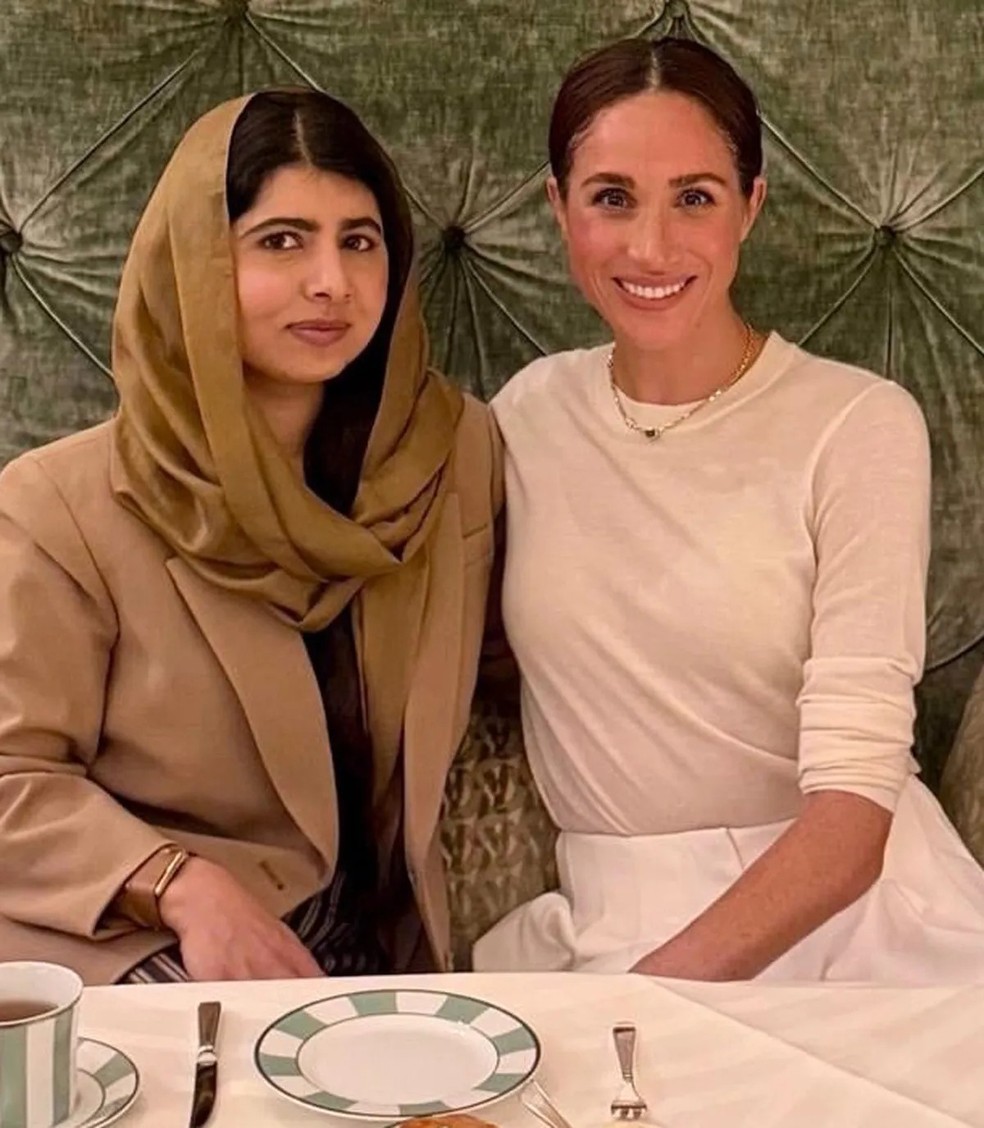 Malala Yousafzai e Meghan Markle no hotel Claridge's em Londres — Foto: Reprodução/Instagram
