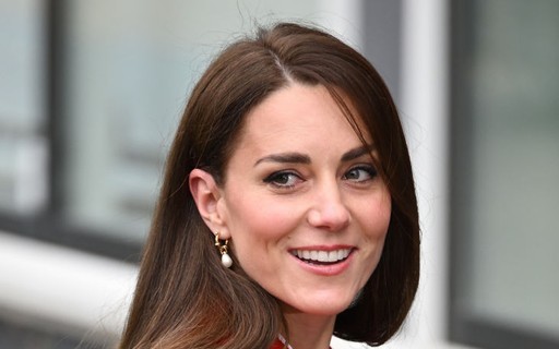 Kate Middleton usa blazer da Zara em sua viagem à Dinamarca — Foto: Vogue