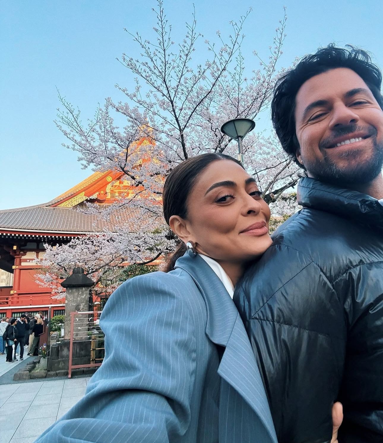Juliana Paes abre álbum de férias no Japão com o marido