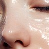 Dermatologistas explicam por que o óleo facial é um ótimo aliado no cuidado da pele madura