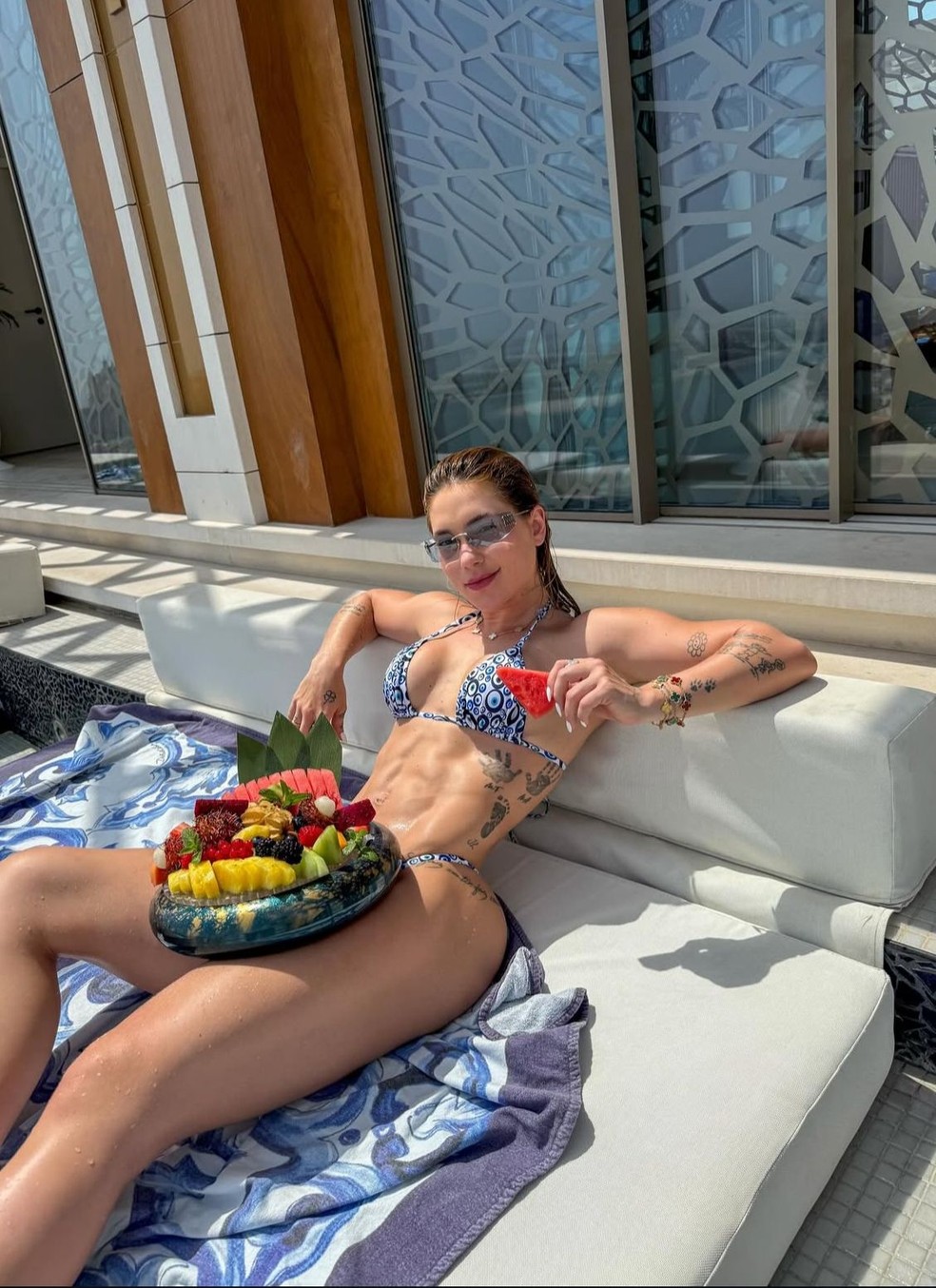Virginia renova o bronzeado em Dubai — Foto: Reprodução/Instagram