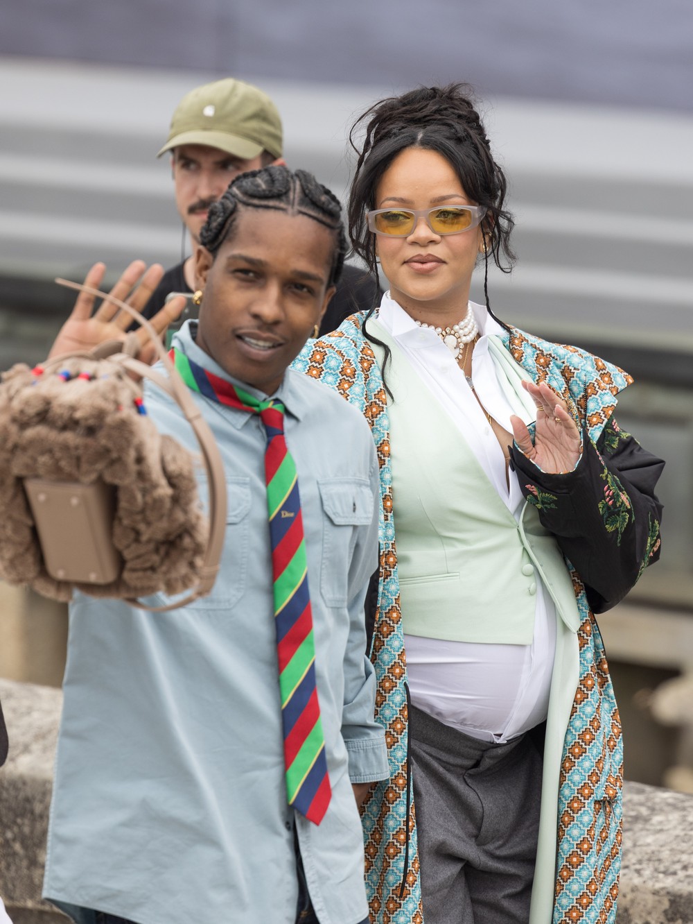 Rihanna, A$AP, Robert Pattinson: Famosos marcam presença na estreia de ...