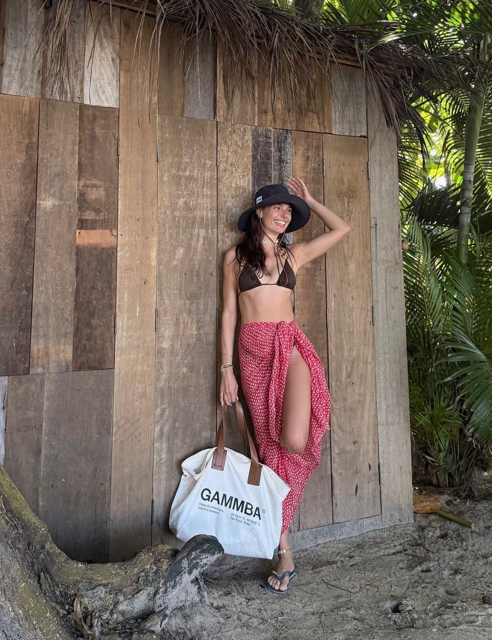 Isis Valverde abre álbum de fotos de viagem à Bahia — Foto: Reprodução/Instagram