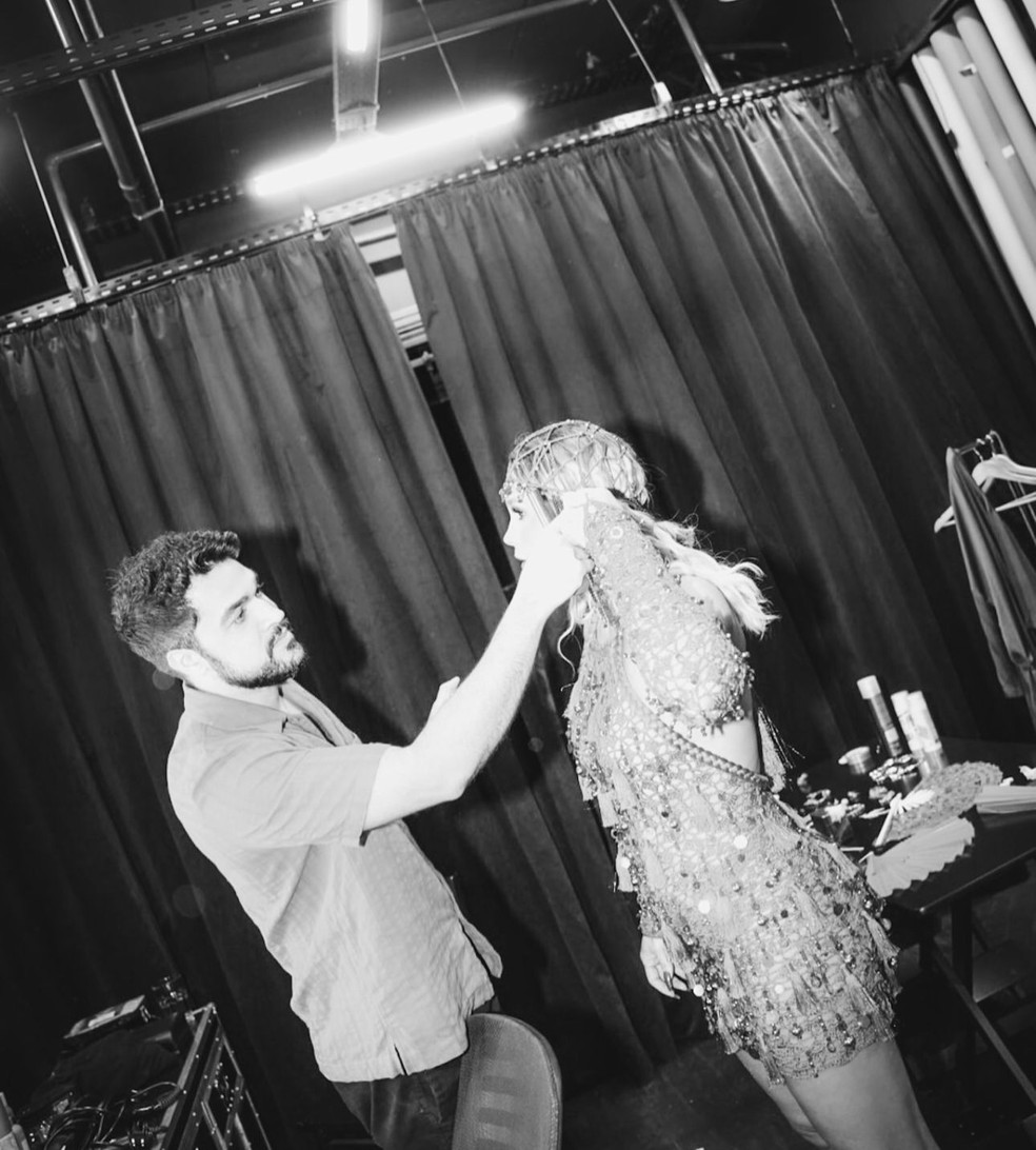 Flávia Alessandra pronta para ensaio da Salgueiro — Foto: Reprodução/Instagram