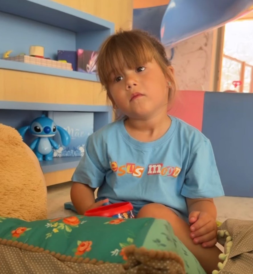 Virginia se diverte com Maria Alice brava após pedido: 'Morar no céu'