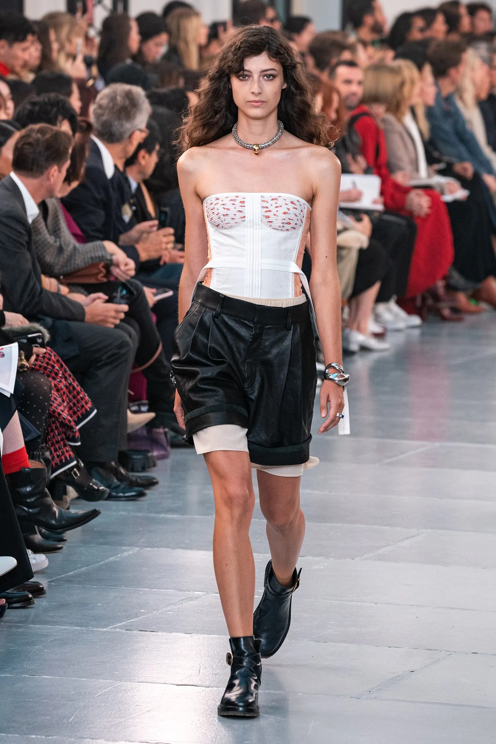 Look da coleção verão 2020 da Chloé — Foto: Alessandro Lucioni