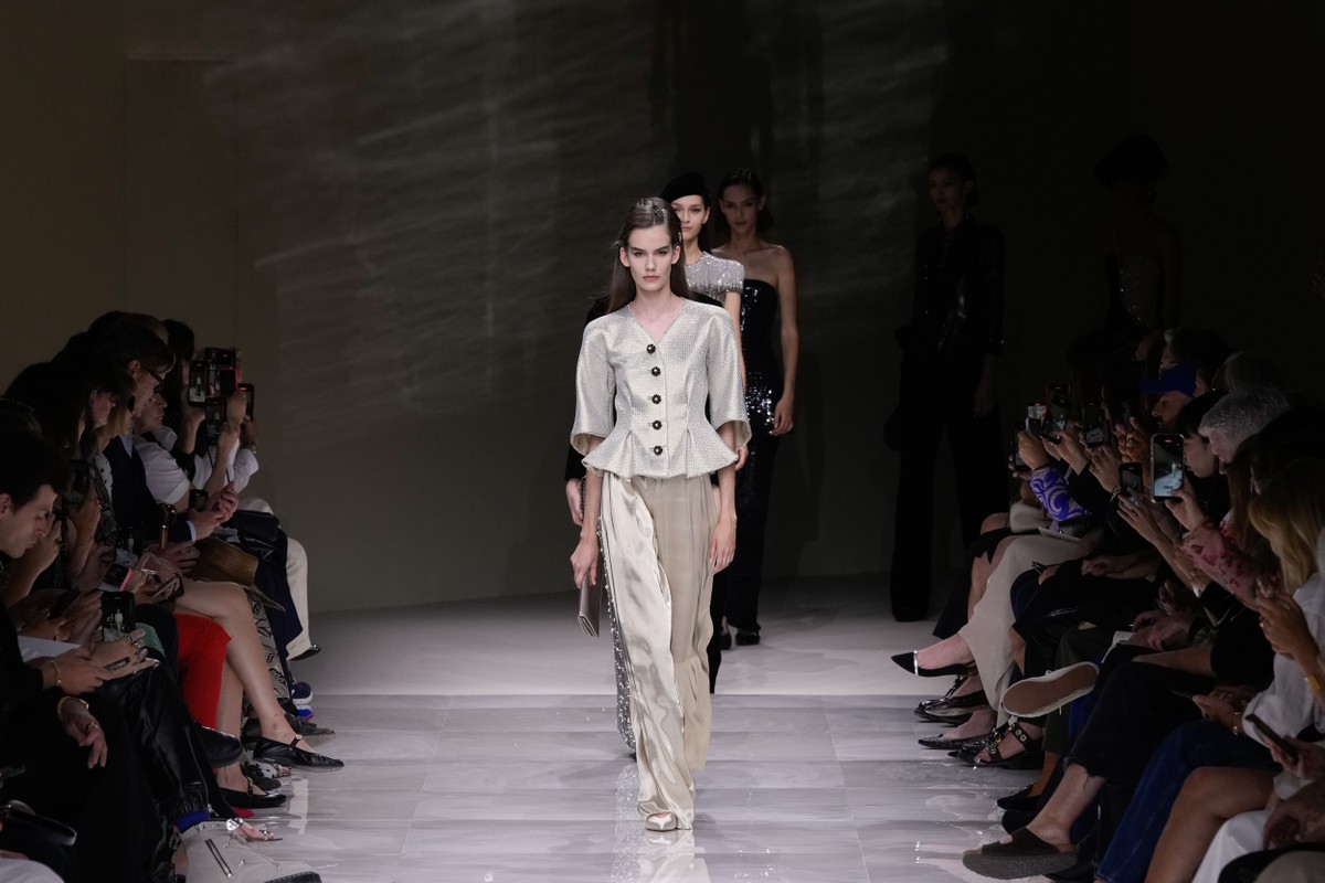 SEVENTY！ Giorgio Armani Silk／アルマーニ giorgio-armani-prive-92-.jpg