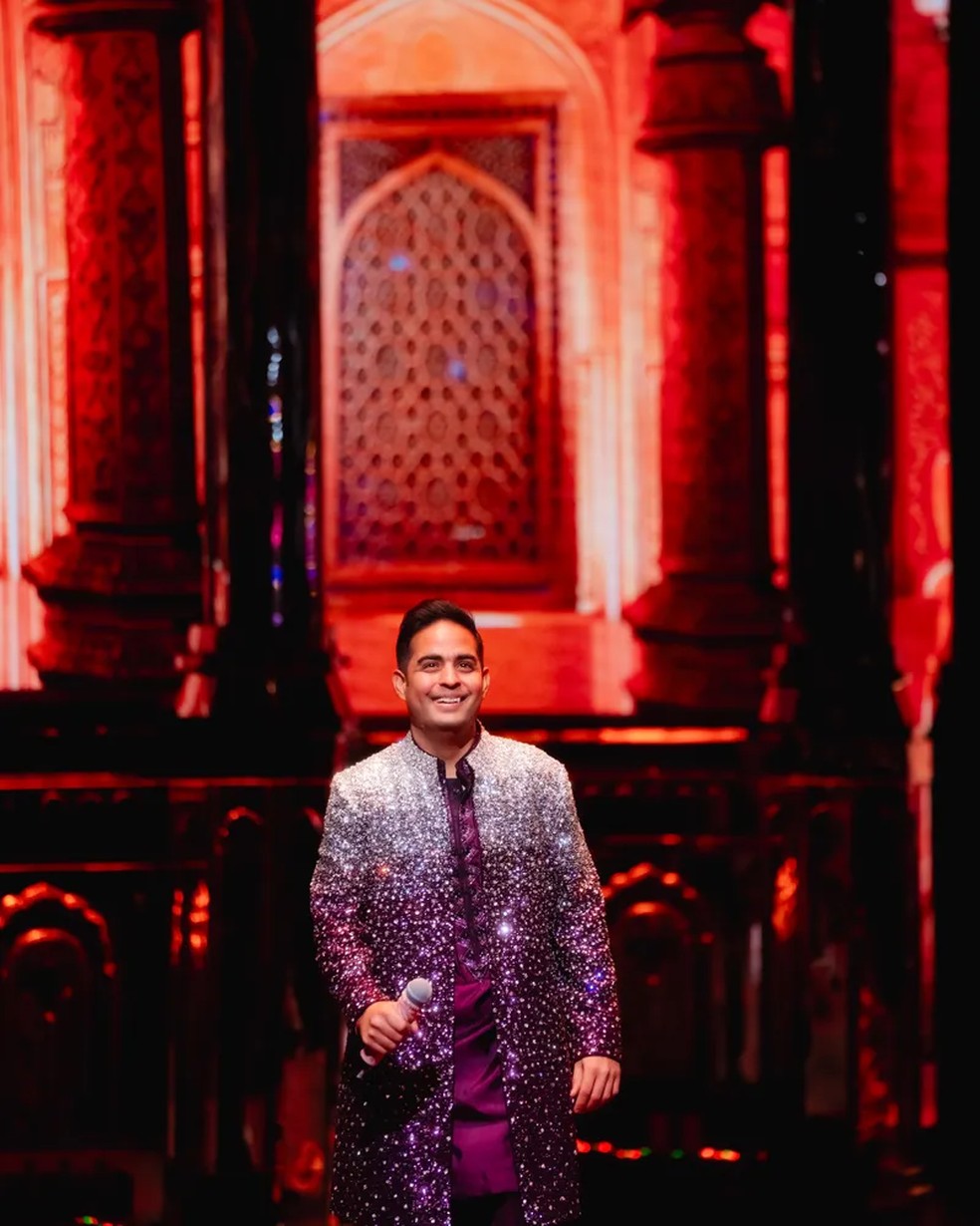 "Akash Ambani, irmão mais velha do Anant" — Foto: Joseph Rahdik