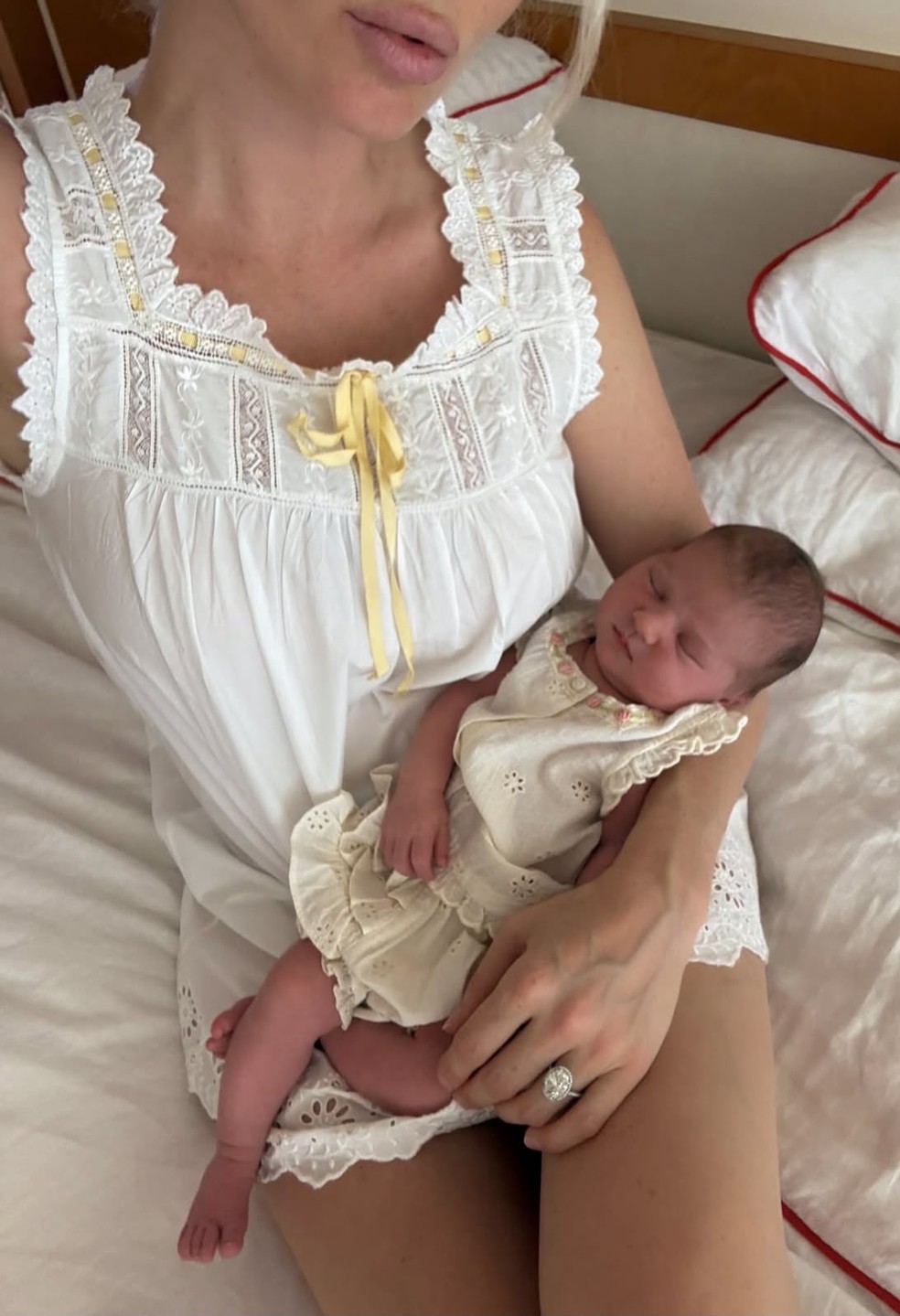 Elsa Hosk anuncia o nascimento da segunda filha com Tom Daly — Foto: Reprodução/Instagram