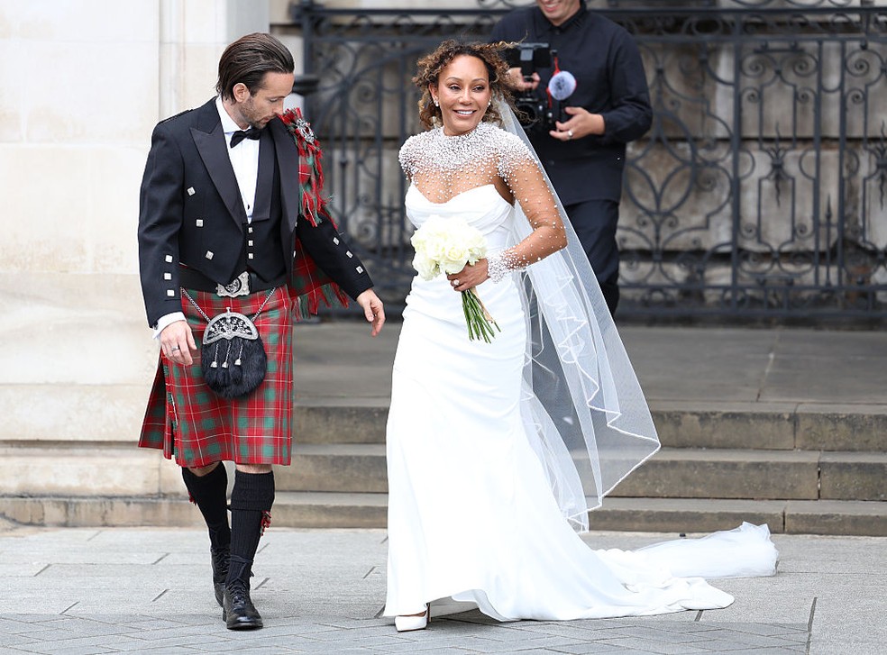 Rory McPhee e Mel B no primeiro casamento na Catedral de São Paulo em 5 de julho de 2025 em Londres, Inglaterra — Foto: Getty