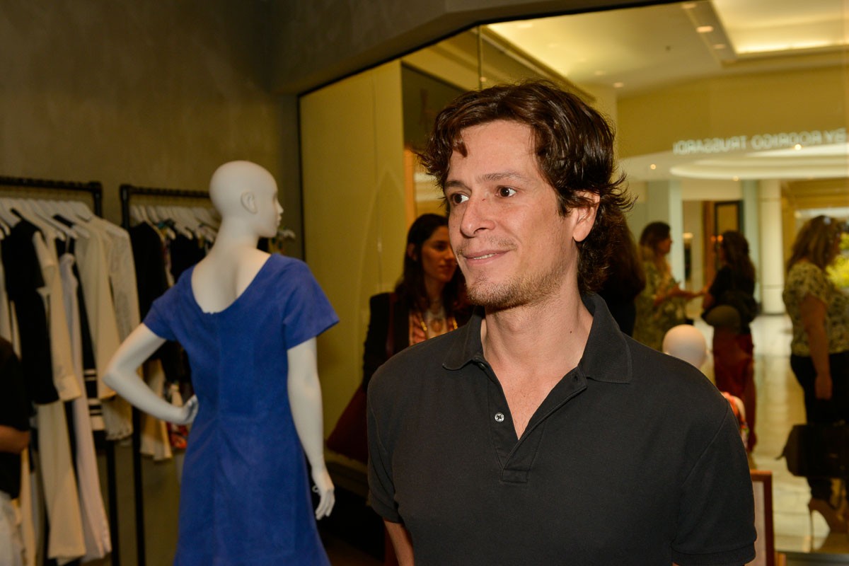Rodrigo Trussardi e Camila Mouram inauguram primeira loja da Super Suite 77