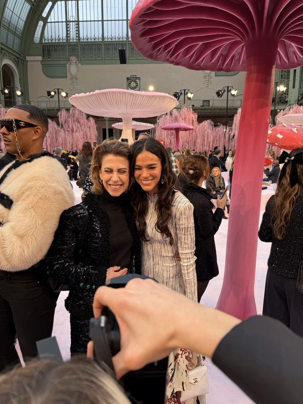Bruna Marquezine e Fernanda Torres — Foto: Getty Images