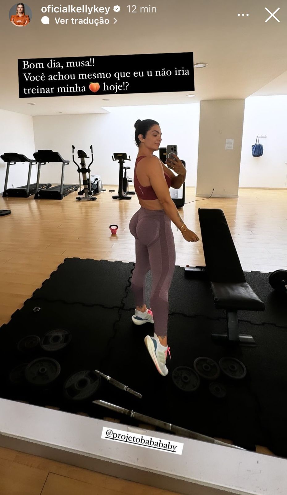 Kelly Key fecha a semana com treino