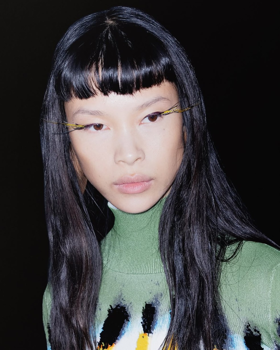Beleza do desfile da Mugler na semana de moda de Paris, 2027 — Foto: Reprodução/Instagram
