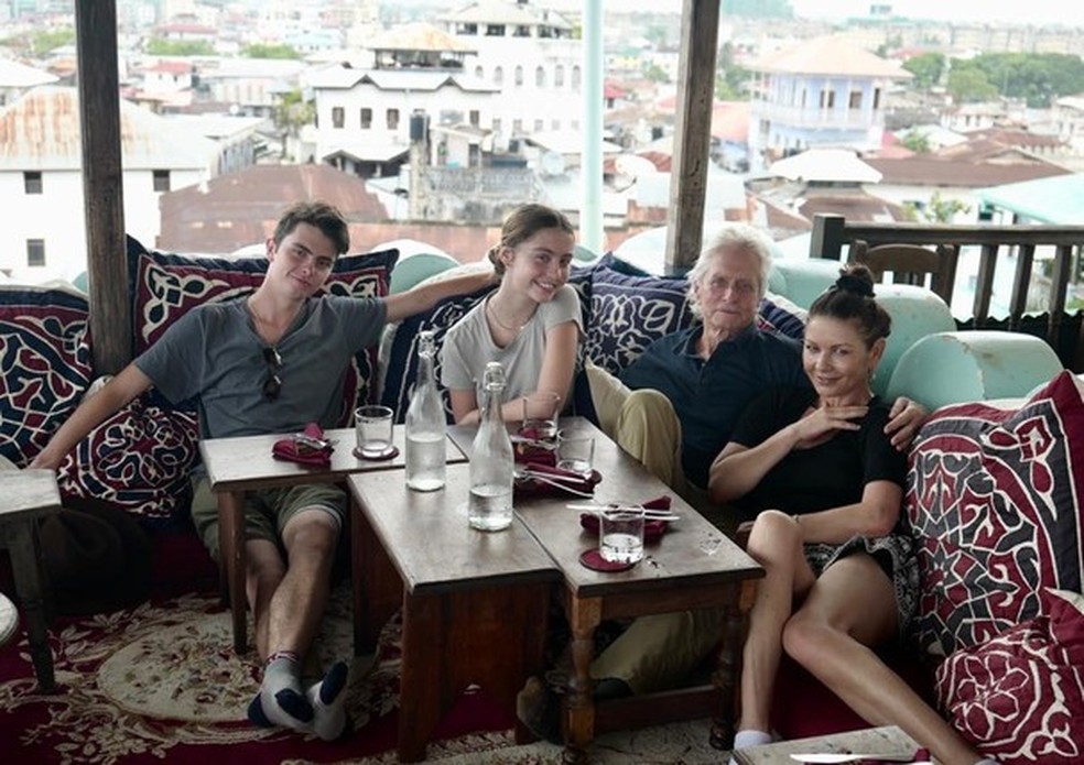 Catherine Zeta-Jones e Michael Douglas (Foto: reprodução) — Foto: Vogue