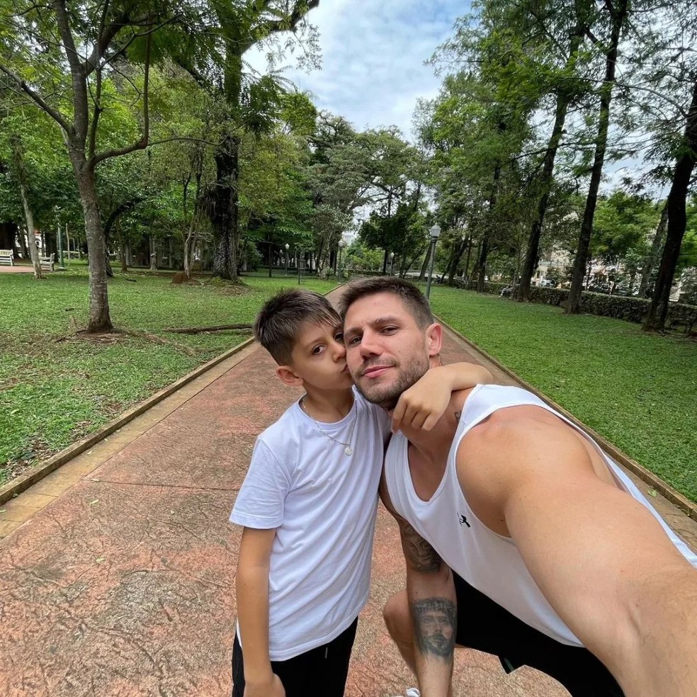Filho de Jonas Sulzbach se declara para o pai: 'Obrigado por ser um ...