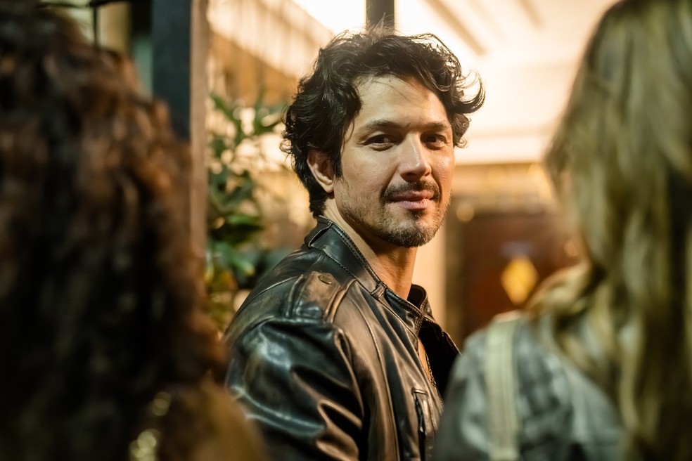 Rômulo Estrela na segunda temporada de "Amor da Minha Vida" — Foto: Laura Campanella/ Divulgação