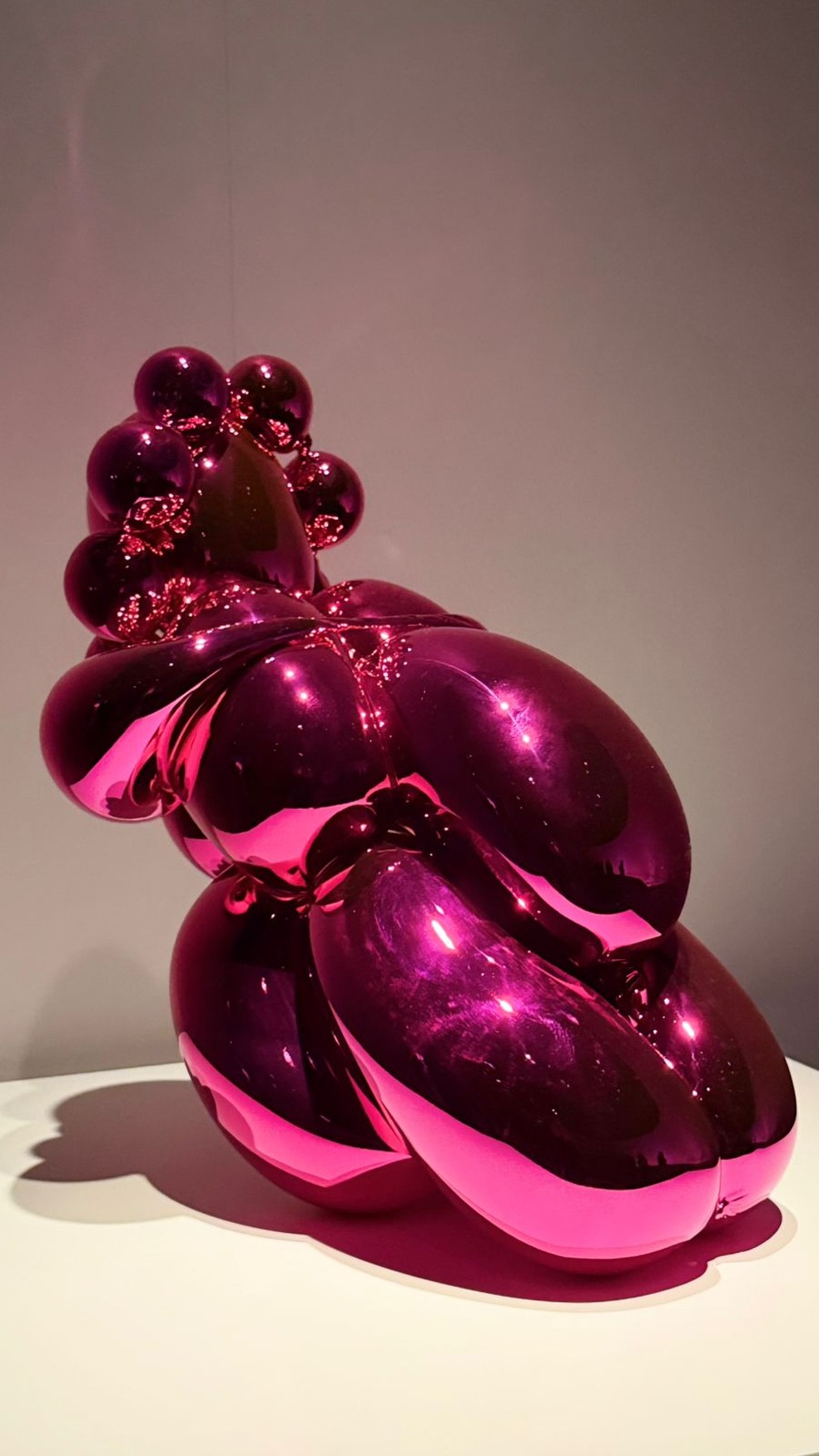 Peça de Jeff Koons na exposição da Dom Pérignon — Foto: Acervo Pessoal