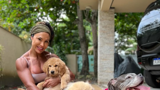 Gracyanne Barbosa celebra o Dia Mundial dos Animais ao lado dos pets