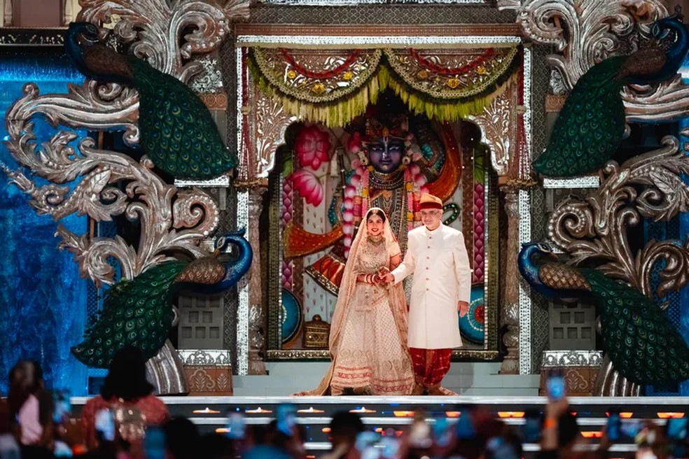 "Com meu pai, Viren Merchant" — Foto: Joseph Radhik